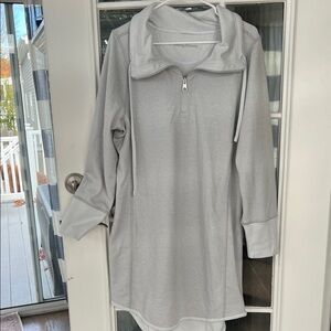 Tommy Bahama Light Gray Reversible Quarter-Zip Pullover, Size M/L